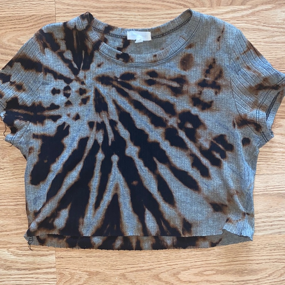 Bleach dye crop top